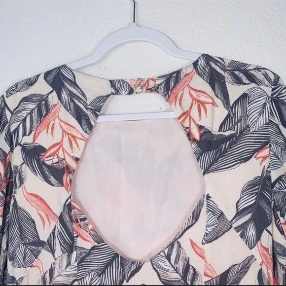 Dress Forum mini tropical print dress Graypeach Lena bell sleeve floral size M - Picture 9 of 10